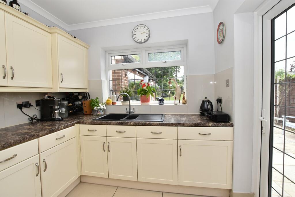 Additional property image - Lorne Gardens, Croydon, CR0
