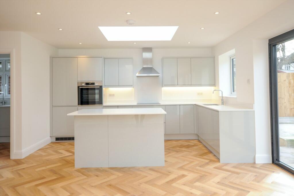 Additional property image - Lawrence Road, West Wickham, BR4