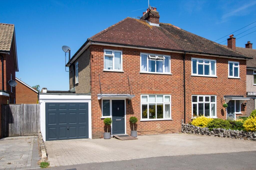 Main image of property: Lakes Road, Keston, BR2