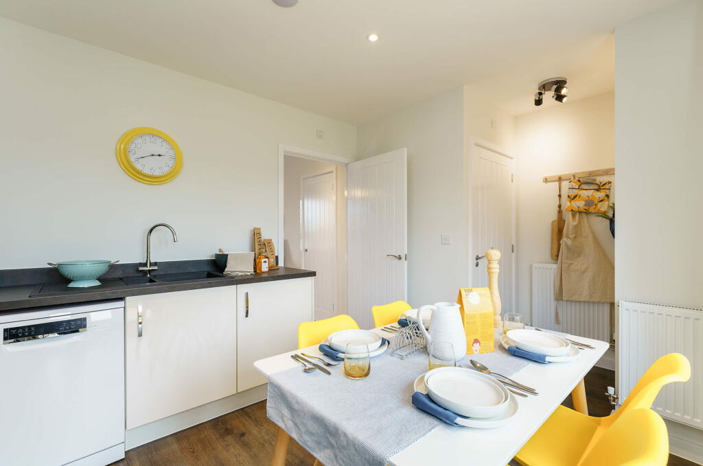 Additional property image - Birmingham Road,
Alcester,
B49 5EH