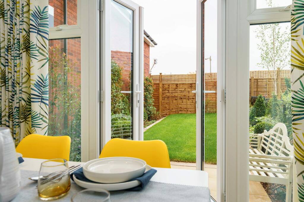 Additional property image - Birmingham Road,
Alcester,
B49 5EH