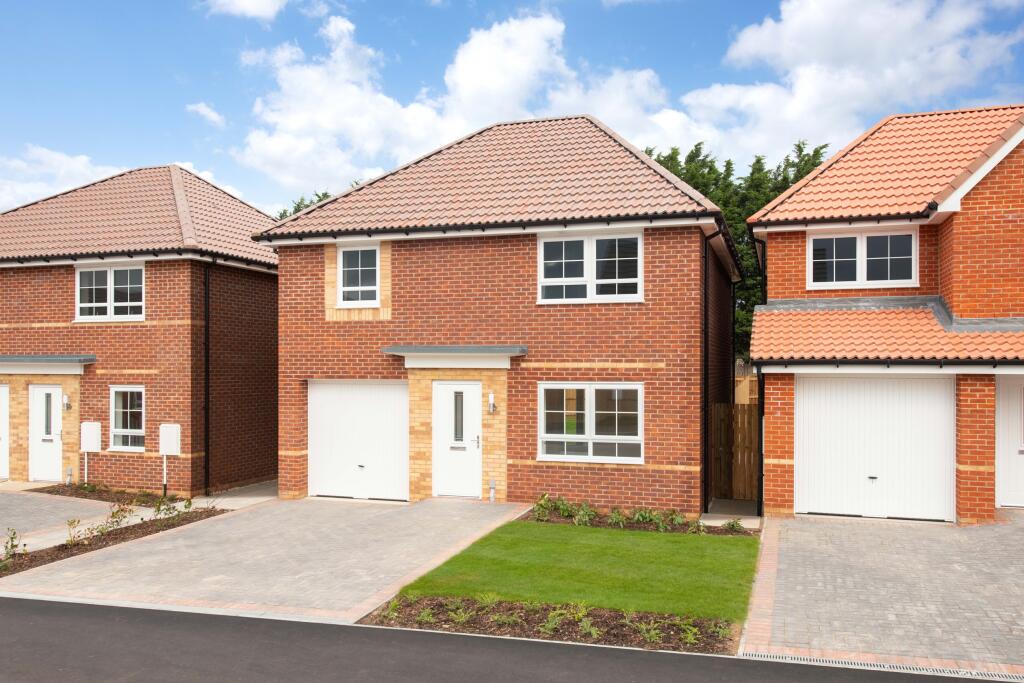4 bedroom detached house for sale in Bawtry Road,
Harworth,
Doncaster,
DN11