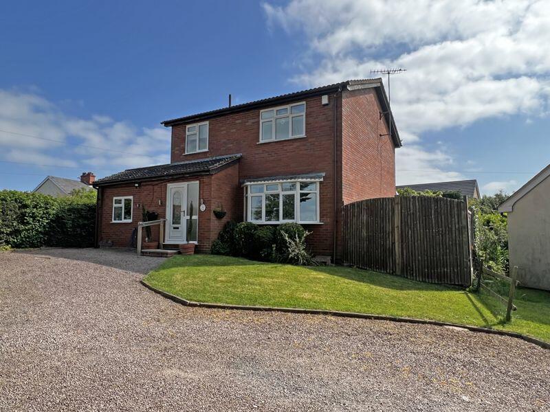 3 bedroom detached house for sale in Main Road, Highley, Bridgnorth, WV16