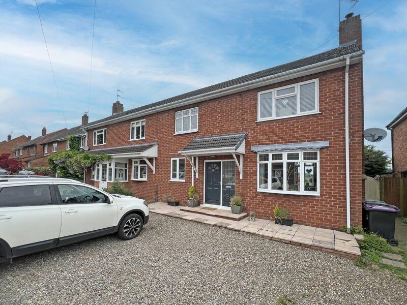 2 bedroom semidetached house for sale in The Hobbins, Bridgnorth, WV15