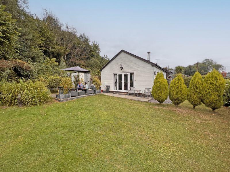 2 bedroom bungalow for sale in Severnside, Highley, Bridgnorth, WV16