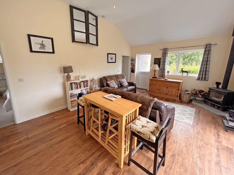 2 bedroom bungalow for sale in Severnside, Highley, Bridgnorth, WV16