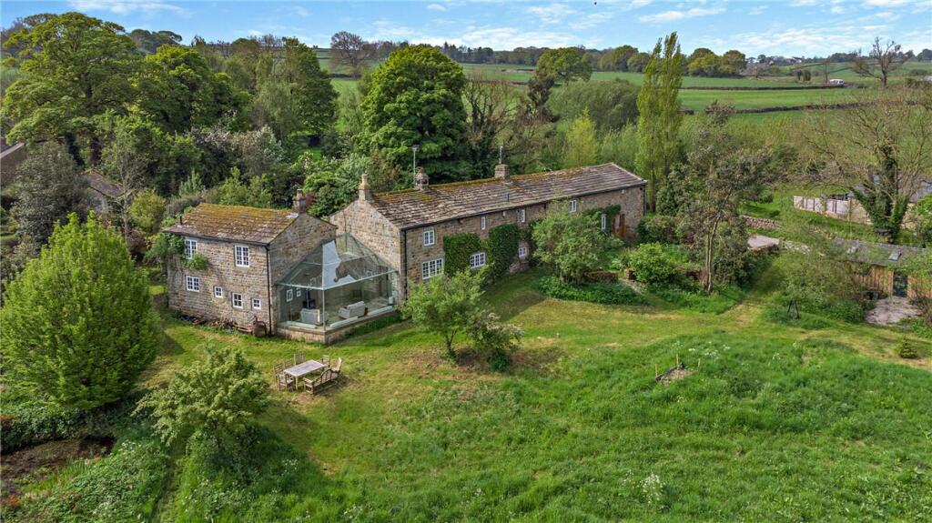 4 bedroom detached house for sale in Darley, Harrogate, North Yorkshire, HG3