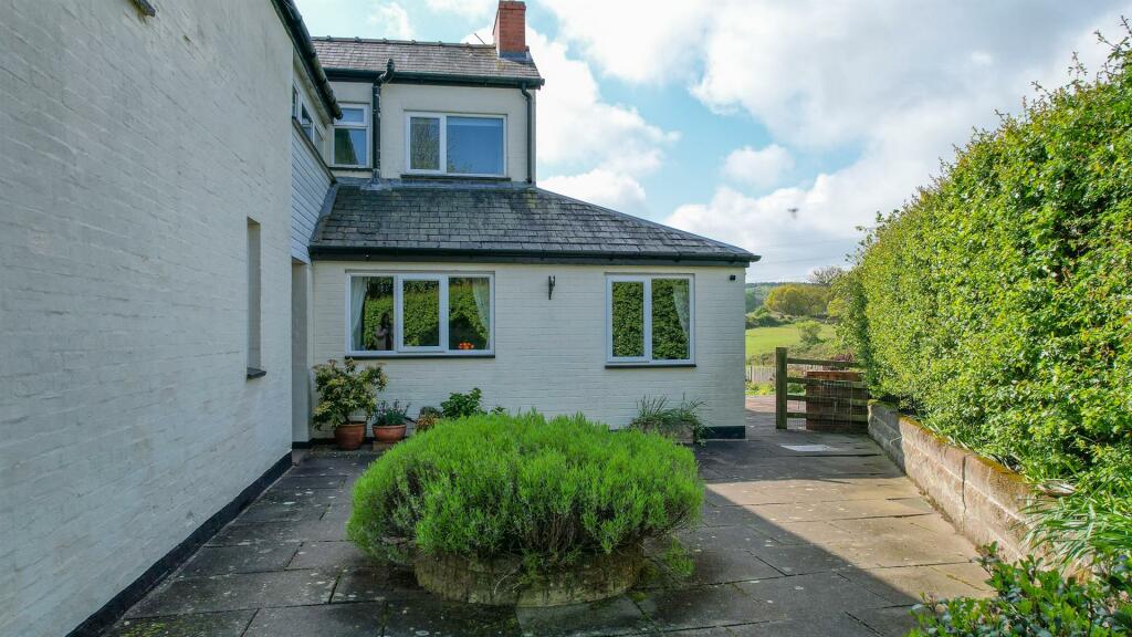 Additional property image - Wike Lane, Sambourne