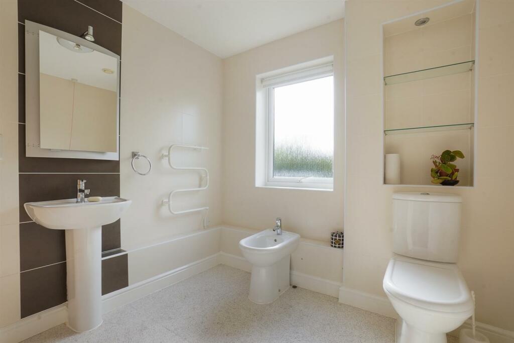 Additional property image - Main Street, Tiddington