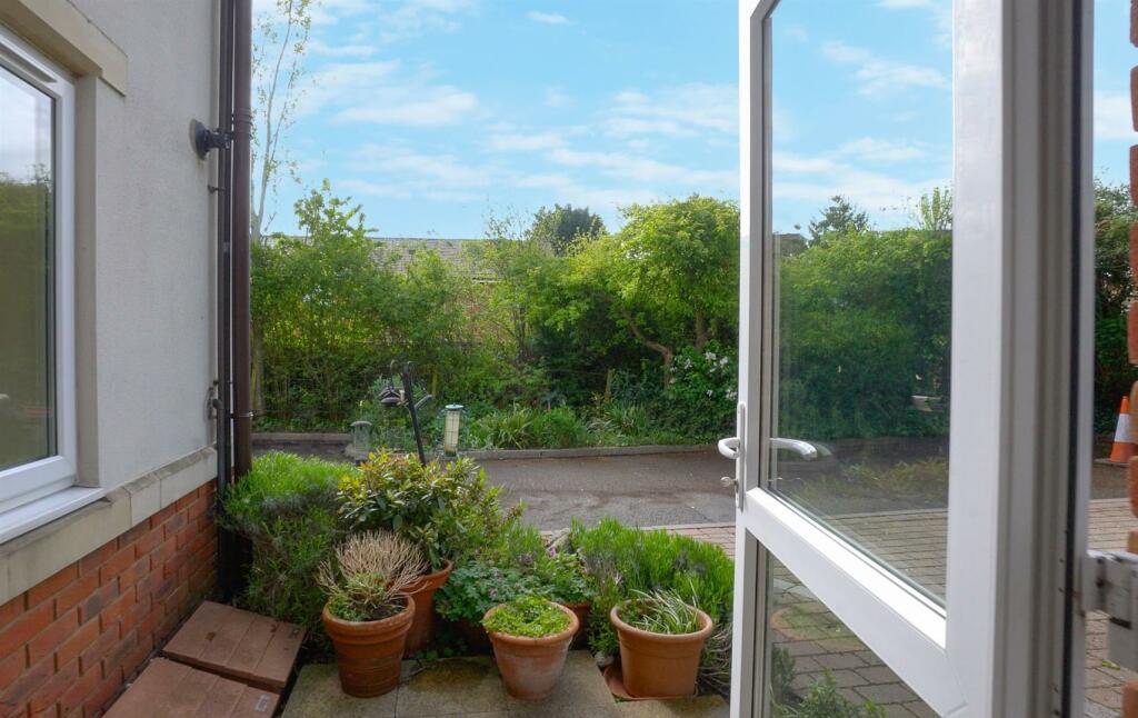 Additional property image - Main Street, Tiddington
