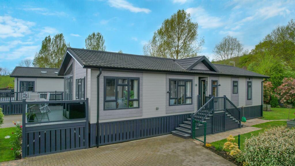 2 bedroom park home for sale in Welford Chase, Welford On Avon