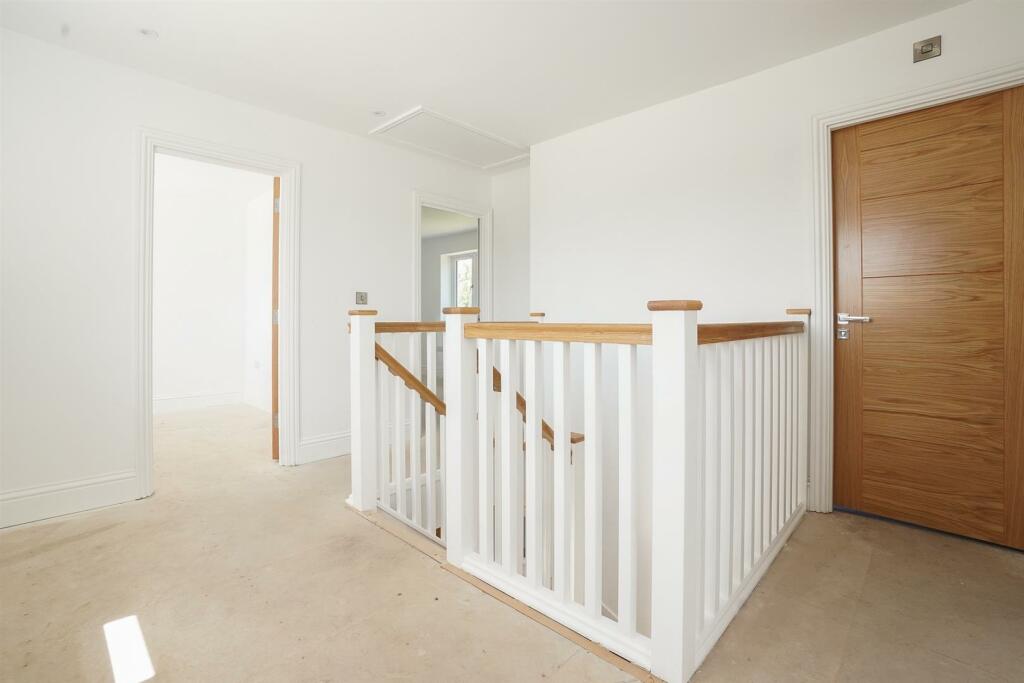 Additional property image - Arrowbank, Bidford-On-Avon, Alcester