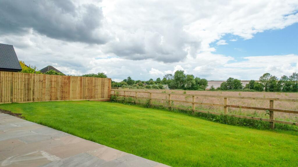 Additional property image - Arrowbank, Bidford-On-Avon, Alcester