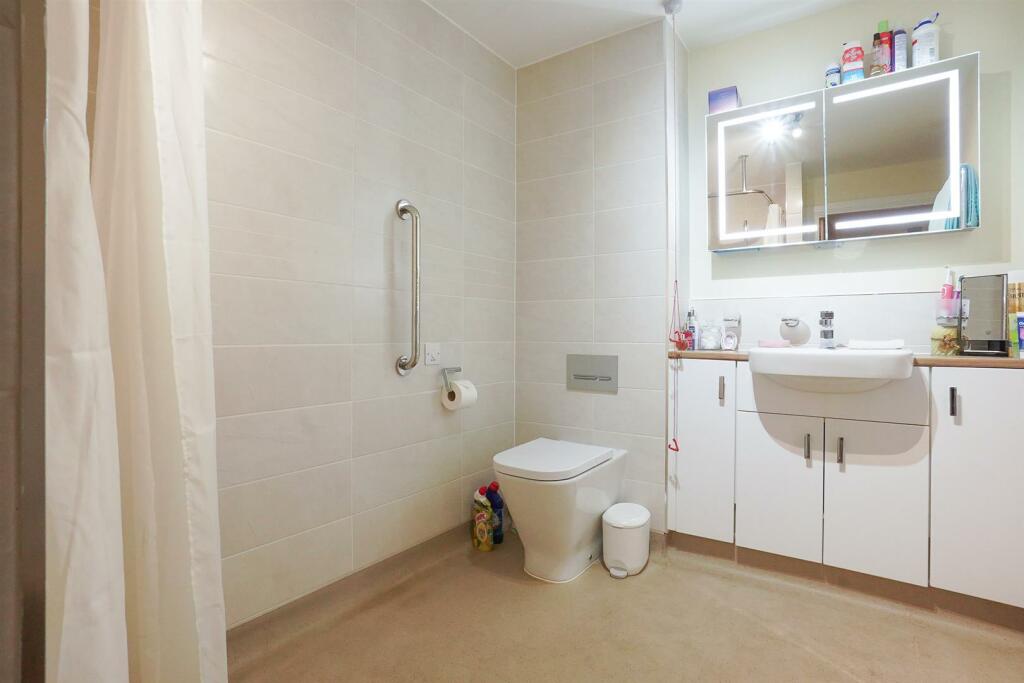 Additional property image - Harvard Place, Springfield Close, Stratford-Upon-Avon