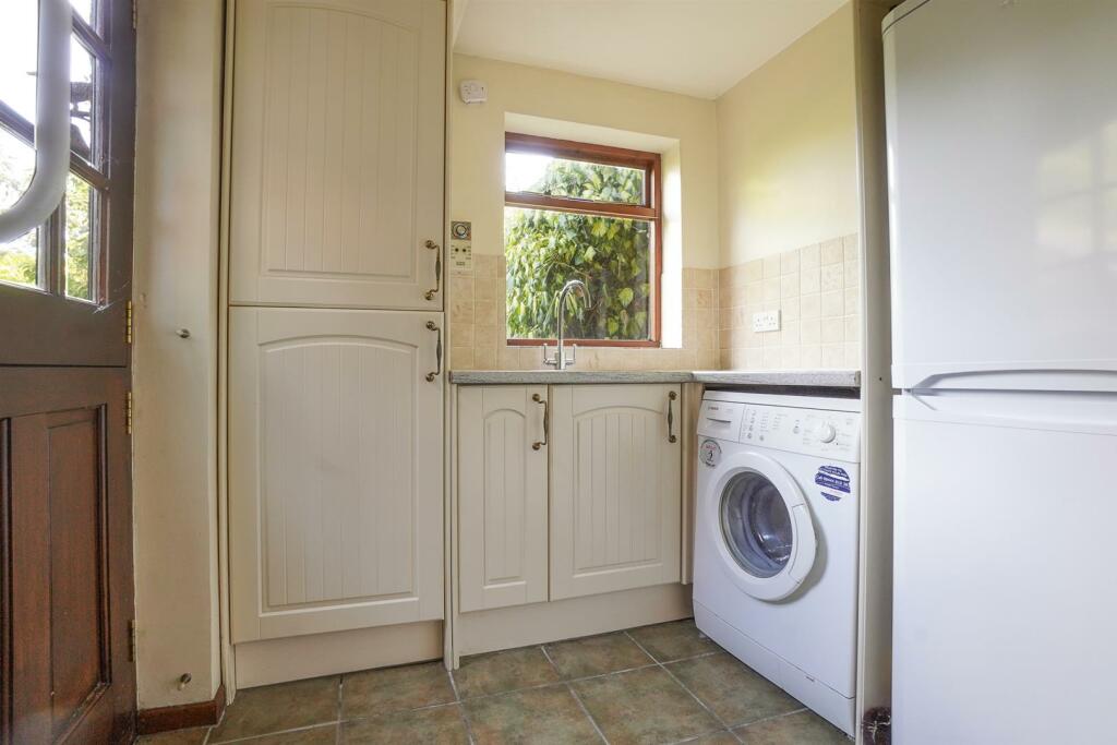 Additional property image - School Road, Snitterfield, Stratford-Upon-Avon