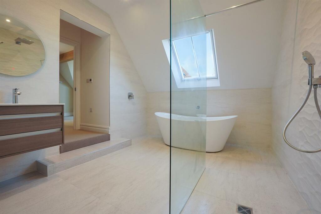 Additional property image - Williams Orchard, Duck Lane, Welford On Avon
