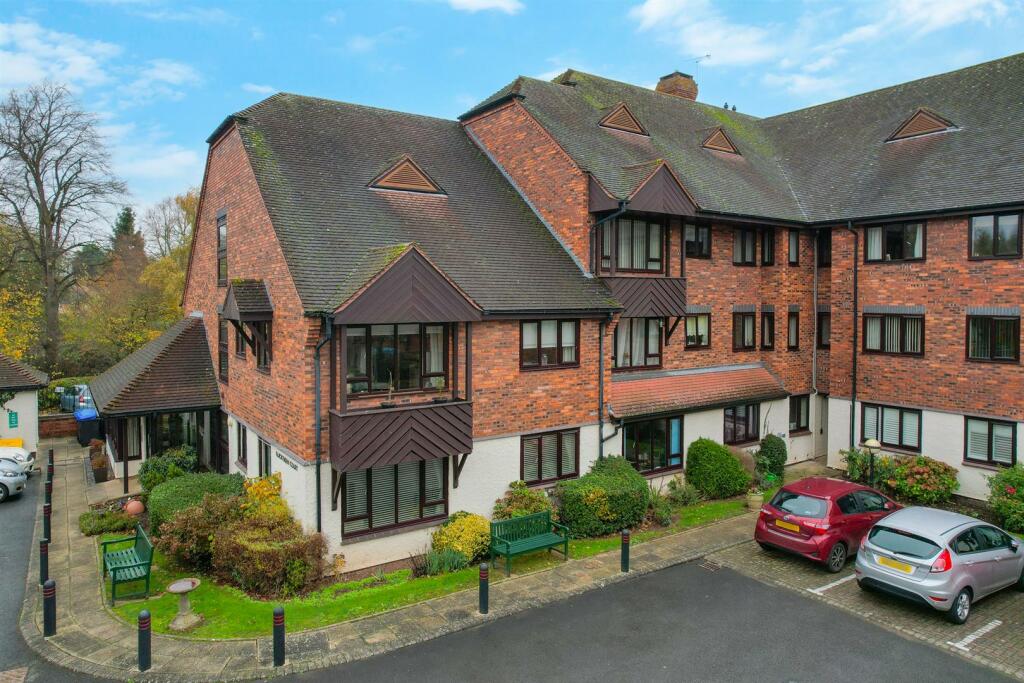 Additional property image - Blackthorn Court, Chestnut Walk, Henley-In-Arden