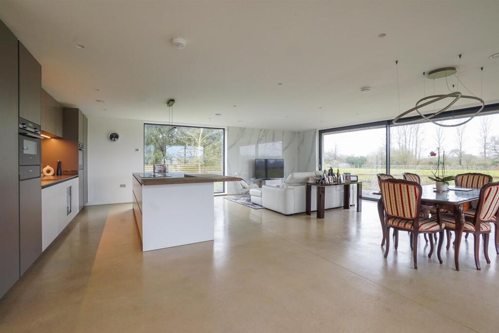 Additional property image - Alveston Lane, Alveston, Stratford-Upon-Avon
