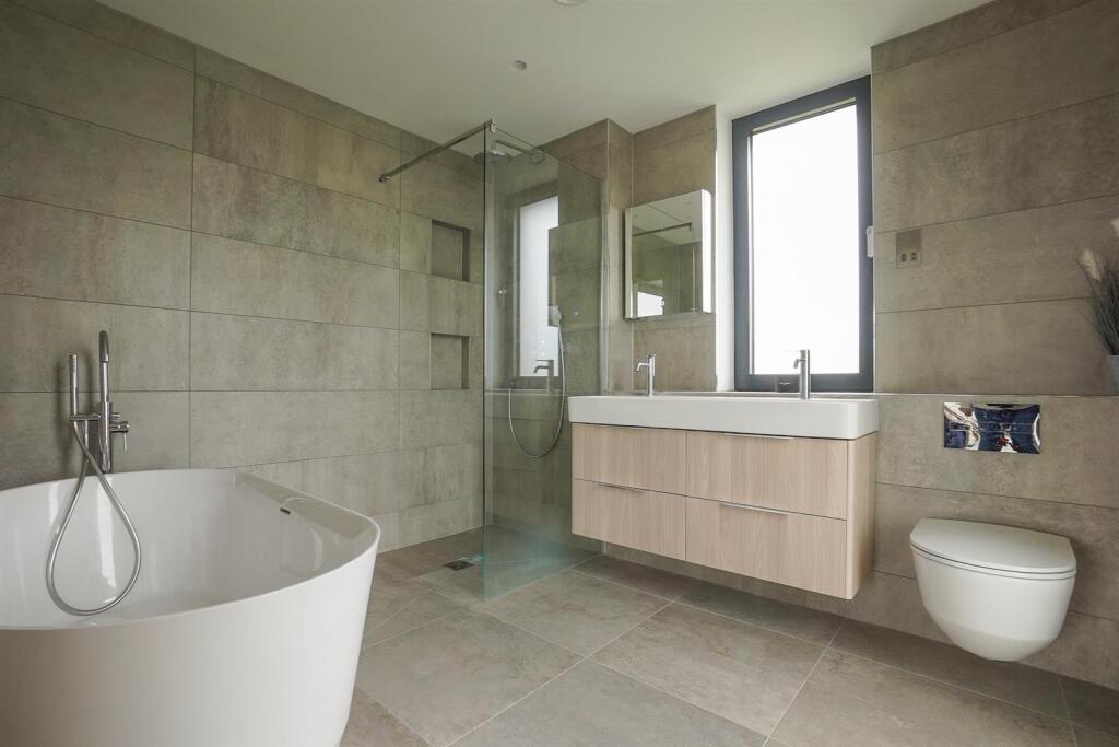Additional property image - Alveston Lane, Alveston, Stratford-Upon-Avon