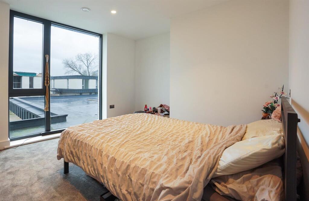 Additional property image - Alveston Lane, Alveston, Stratford-Upon-Avon