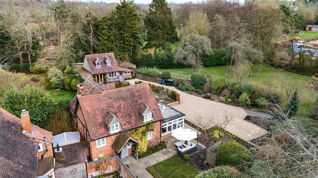 Main image of property: Nunhold Road, Pinley Green, Claverdon, Warwick