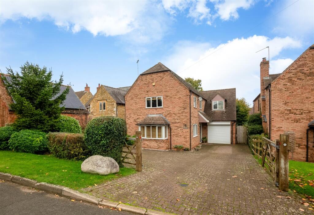 Main image of property: Armscote Road, Tredington