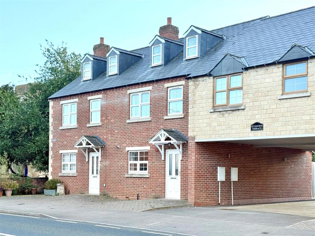 Main image of property: Stratford Road, Newbold-On-Stour, Stratford-Upon-Avon
