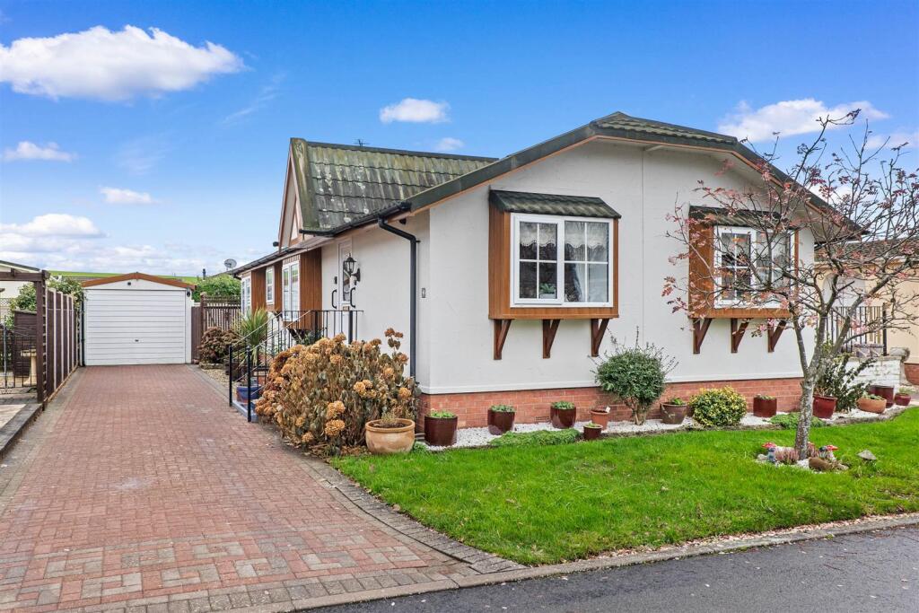 Main image of property: Rose Crescent, Dodwell, Stratford-Upon-Avon
