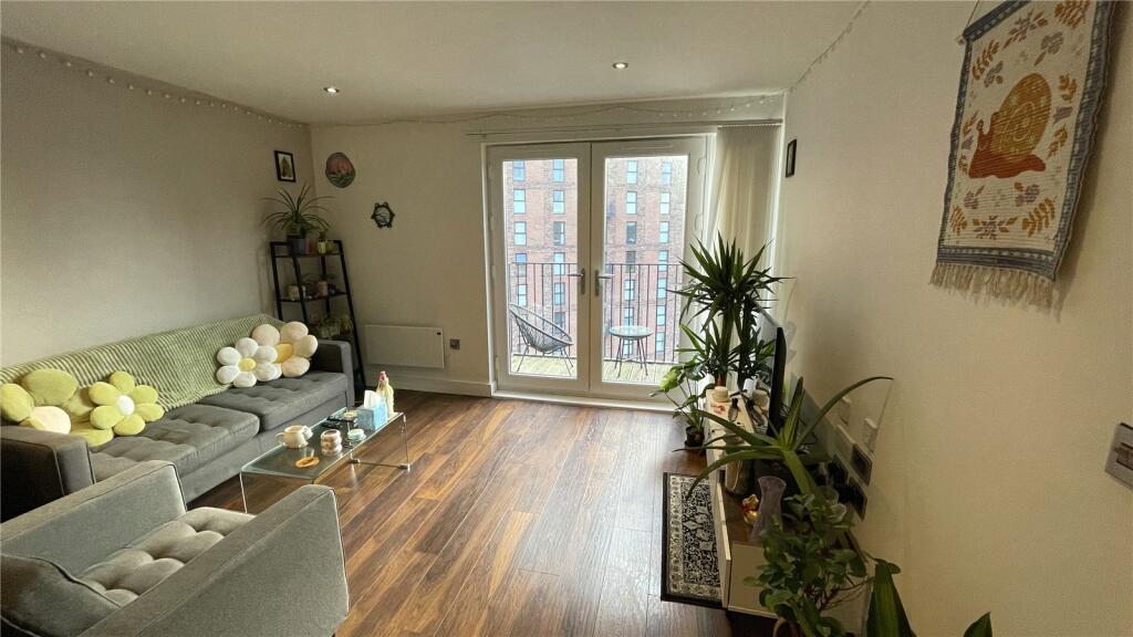 1 bedroom apartment for sale in Wilburn Basin, Ordsall Lane, Salford, M5