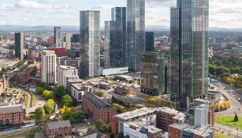 Main image of property: Victoria Residence, 16 Silvercroft Street, Manchester, M15