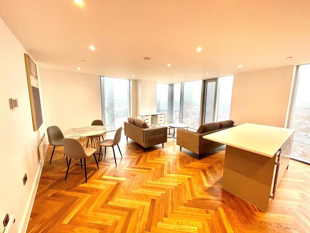 Main image of property: South Tower, Deansgate Square, 9 Owen Street, Manchester, M15
