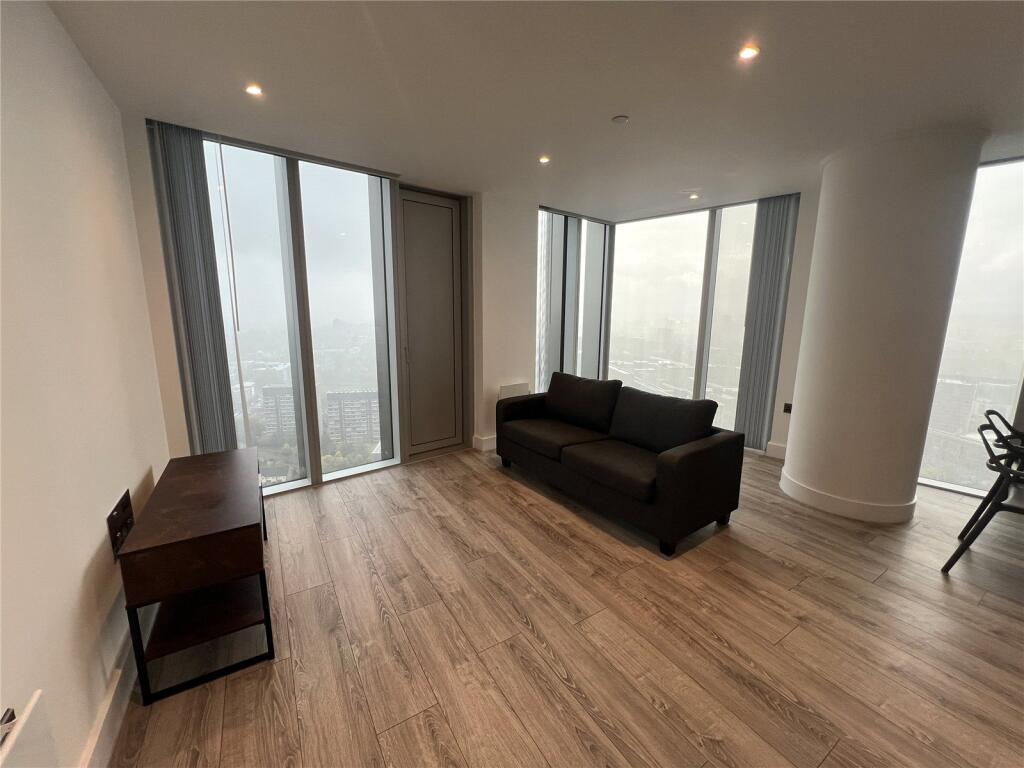 Main image of property: The Blade, 15 Silvercroft Street, Manchester, M15