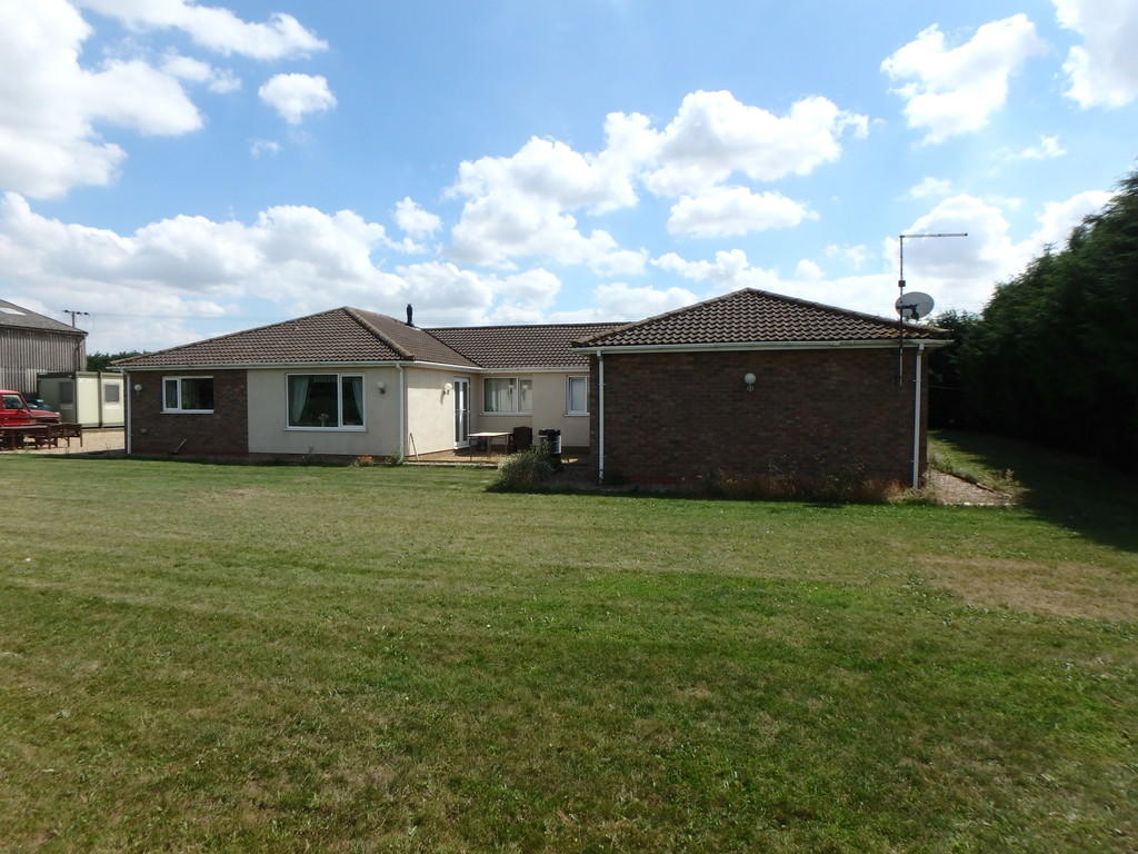 Farm for sale in Farm Tholomas Drove, Wisbech St Mary, PE13 4SN, PE13