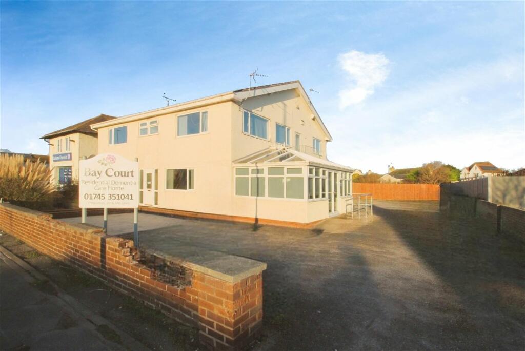 Healthcare facility for sale in St. Asaph Avenue North, Kinmel Bay