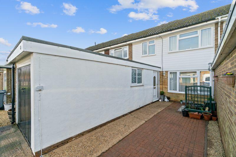 3 bedroom terraced house for sale in Collyer Road, Stokenchurch, HP14