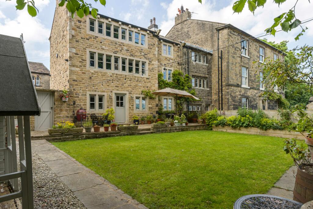 5 bedroom semidetached house for sale in Church Street, Netherthong