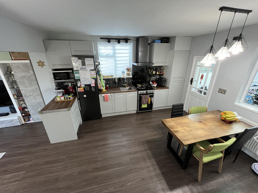 Additional property image - Bolton Road, Westhoughton, Bolton
