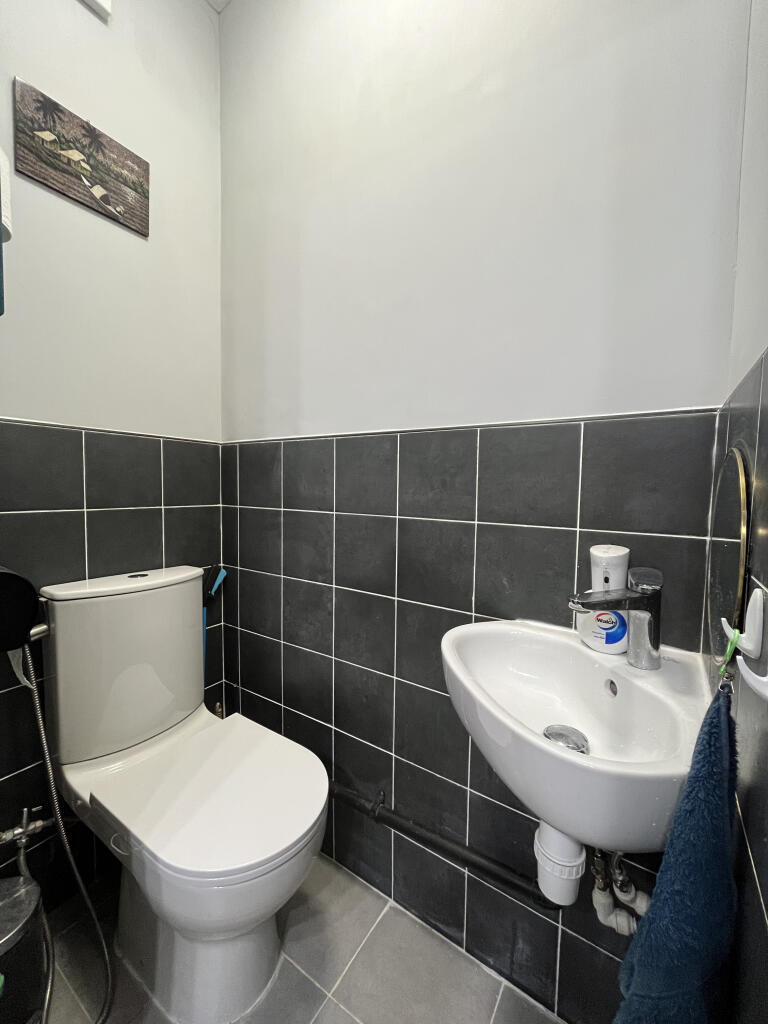 Additional property image - Bolton Road, Westhoughton, Bolton