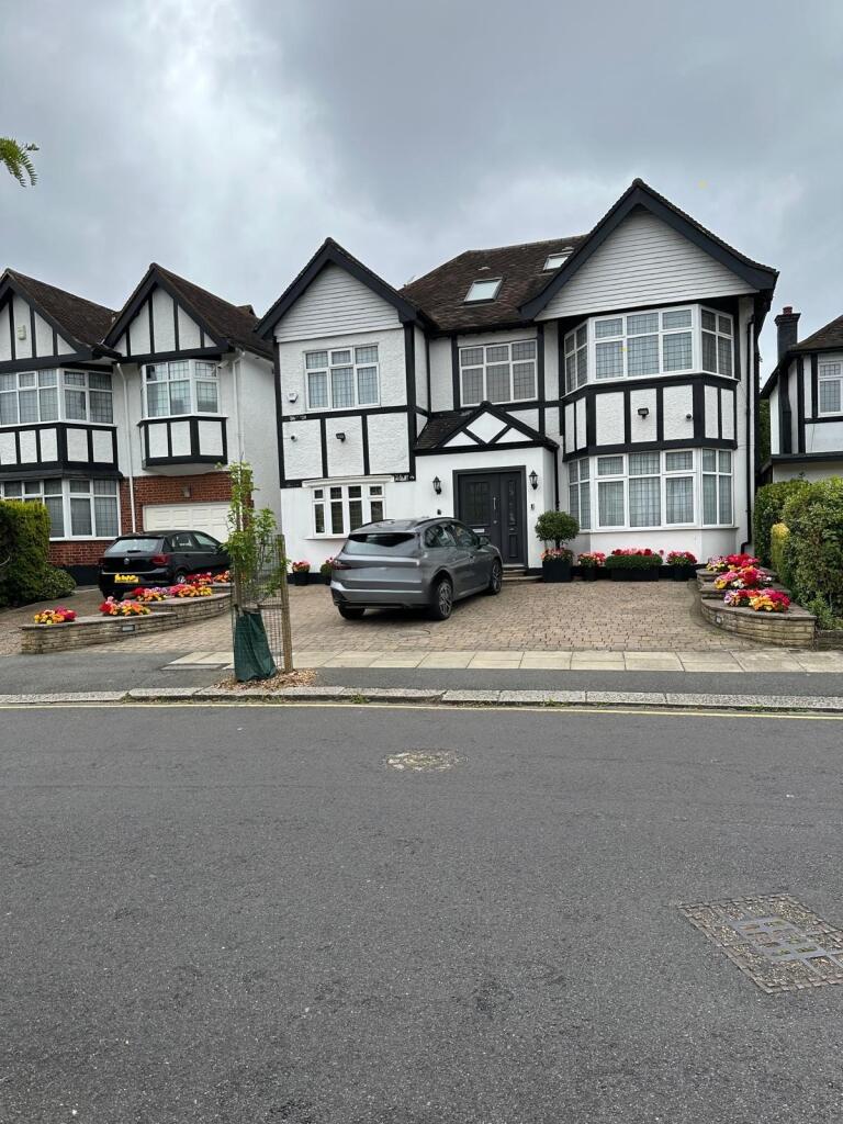Main image of property: Edgeworth Crescent, London