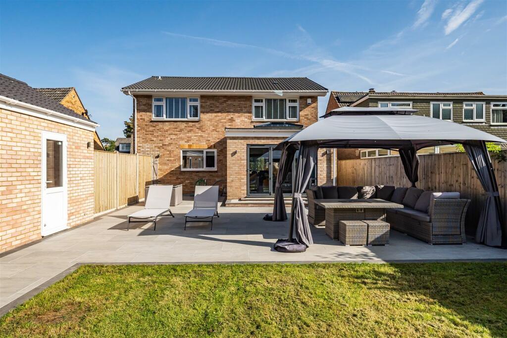 5 bedroom detached house for sale in Brookmead Way, Langstone, PO9