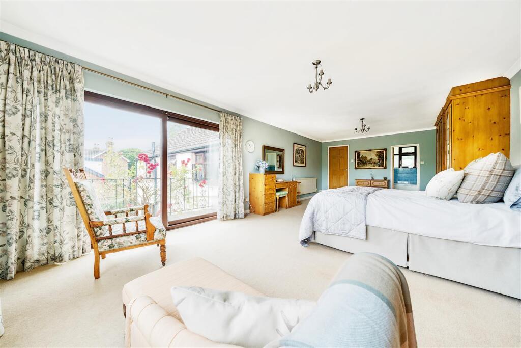 Main image of property: Havant Road, Hayling Island