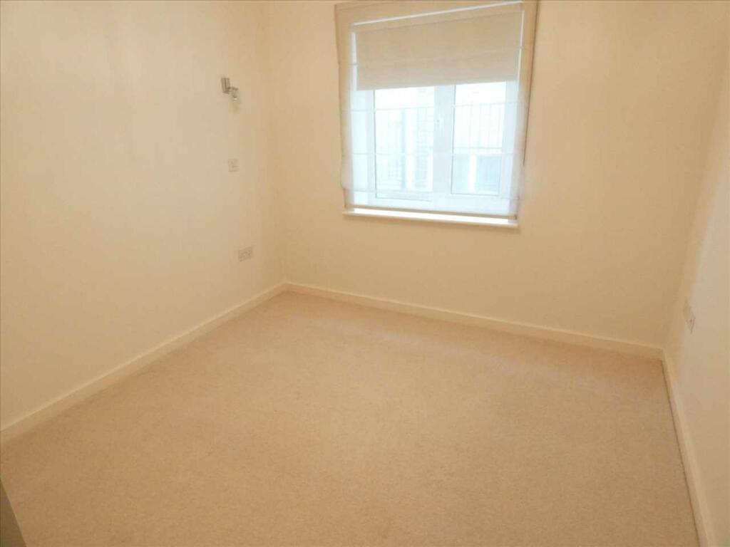 Additional property image - Blue Bay, 75-77 Boscombe Overcliff Drive, Bournemouth
