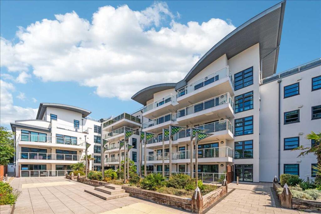 Additional property image - The Reef, 16 Boscombe Spa Road, Bournemouth