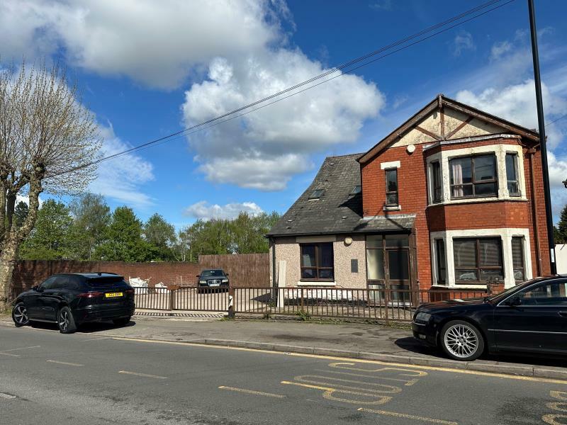 Main image of property: 188-190 Lythalls Lane, Coventry CV6 6FT