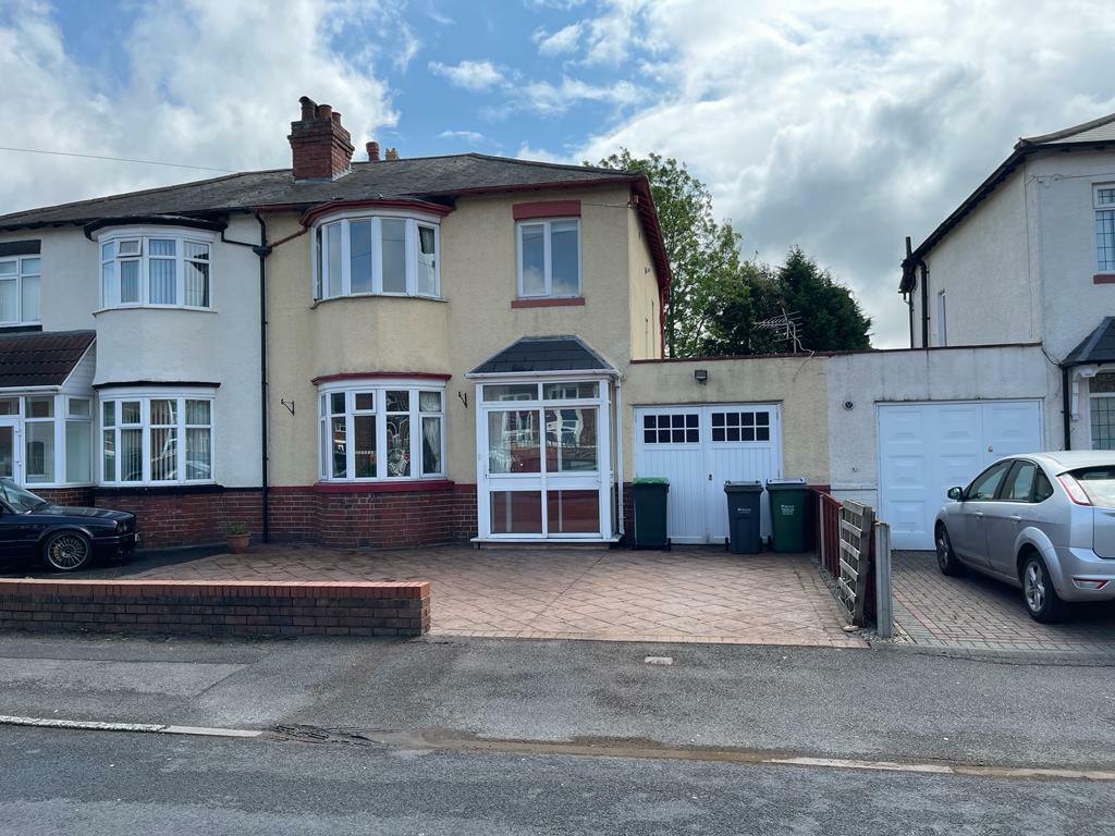 3 bedroom semidetached house for sale in Willett Road, West Bromwich