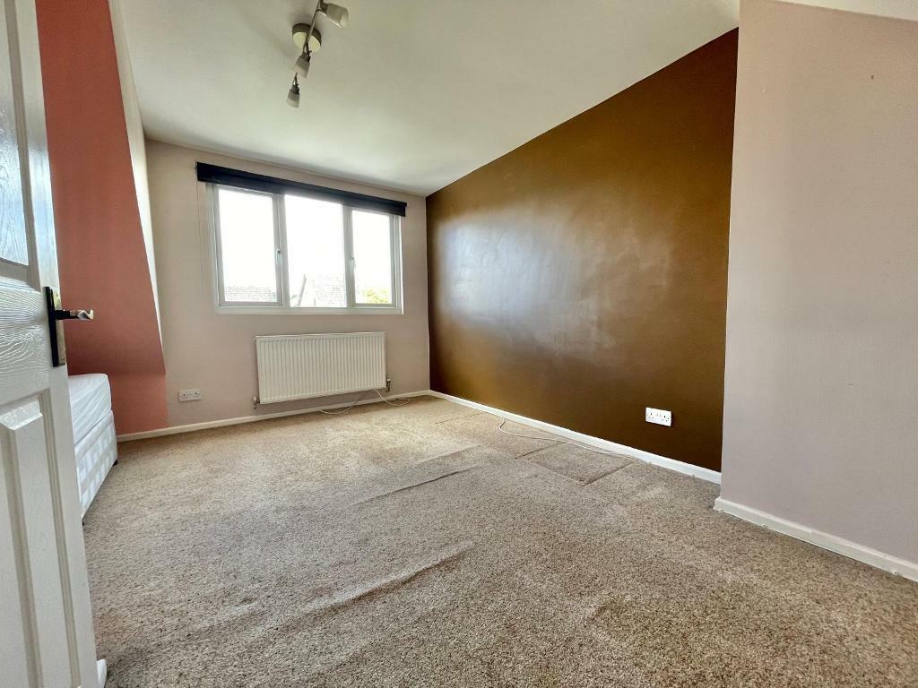 Additional property image - Rayford Drive, West Bromwich, B71 3QW