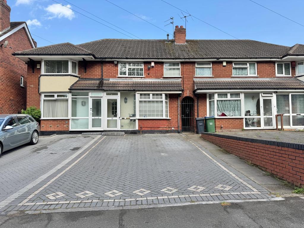 Main image of property: Walsall Road, West Bromwich, West Midlands, B71 3HE
