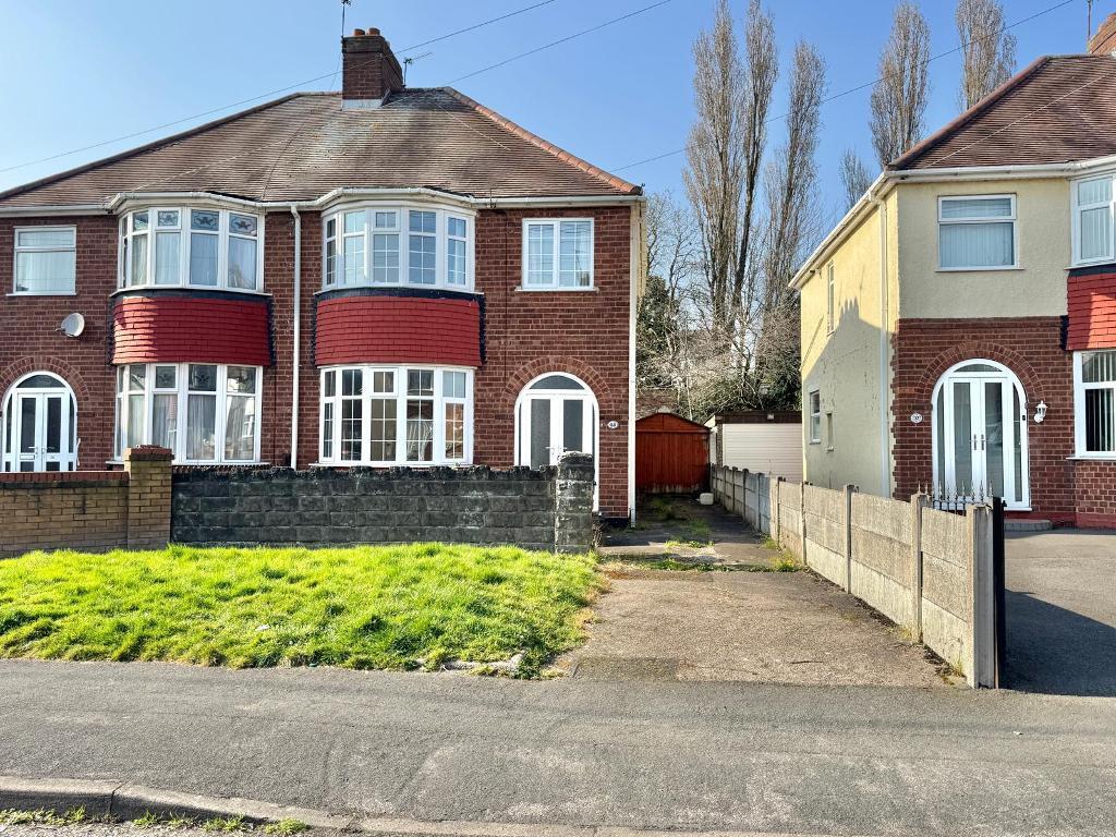 Main image of property: Victory Avenue, Wednesbury, West Midlands, WS10 7RR
