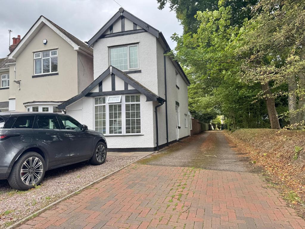 Main image of property: Bustleholme Lane, West Bromwich, B71 3AT