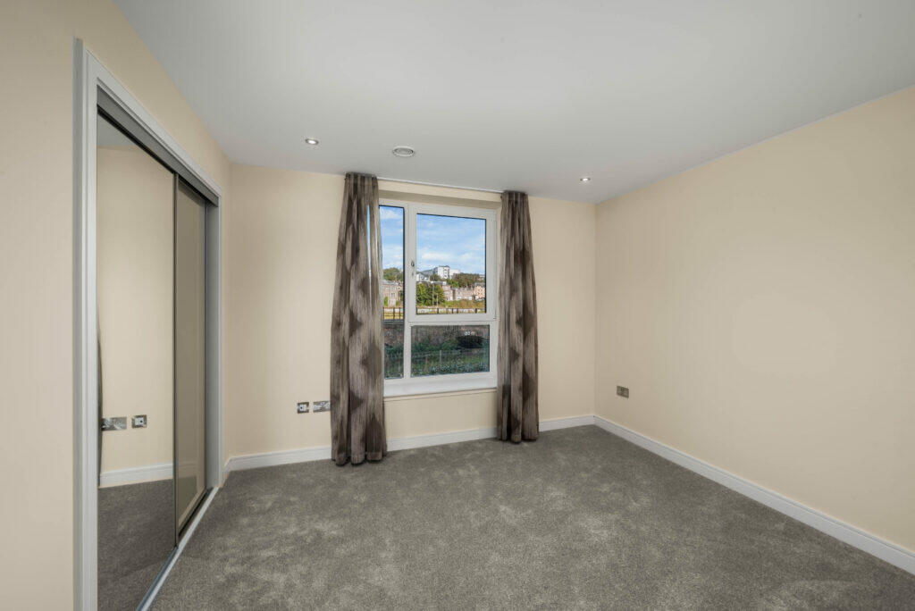 Additional property image - 450 Riverside Drive, Dundee, DD1 4XD